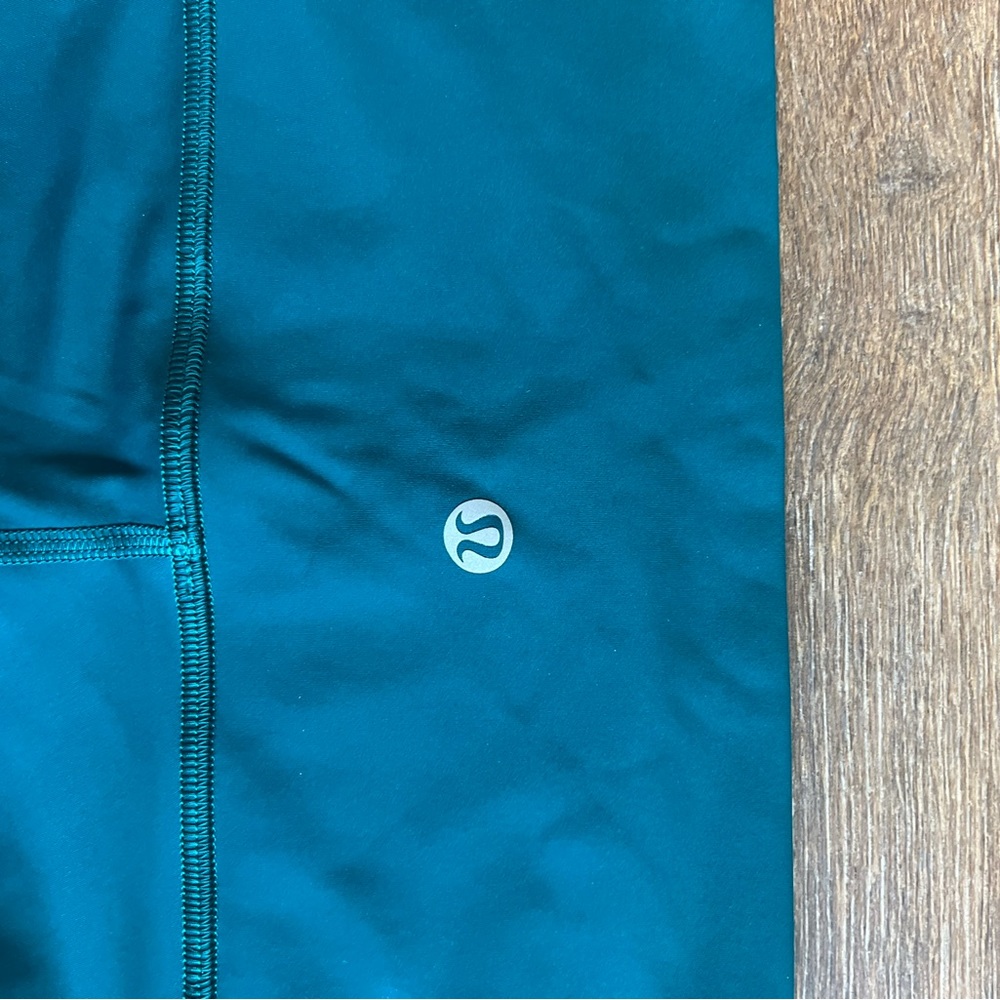 Lululemon NWOT tights in emerald green - Picture 3 of 7